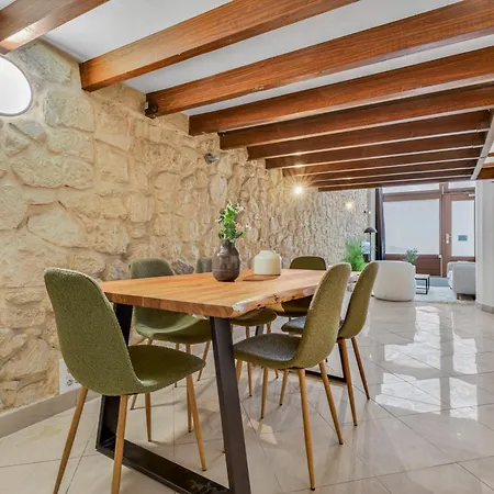 Paris, Aux Portes Du Marais, Duplex De Caractere Climatise, 2 * باريس