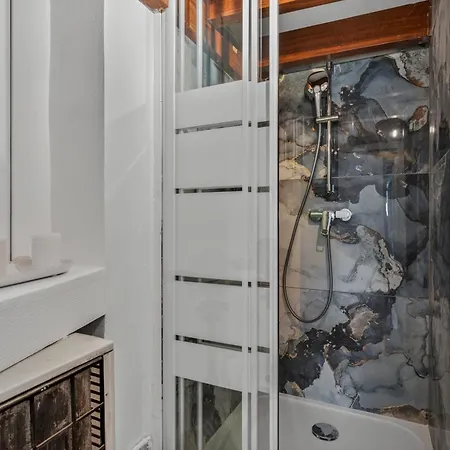 Aux Portes Du Marais, Duplex De Caractère Avec 2 Appartamento *