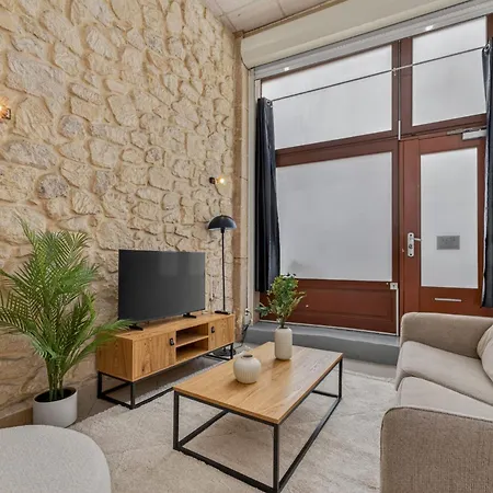 Aux Portes Du Marais, Duplex De Caractère Avec 2 Parigi