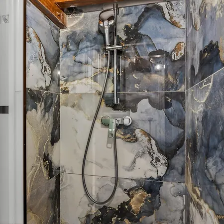 Appartamento Aux Portes Du Marais, Duplex De Caractère Avec 2